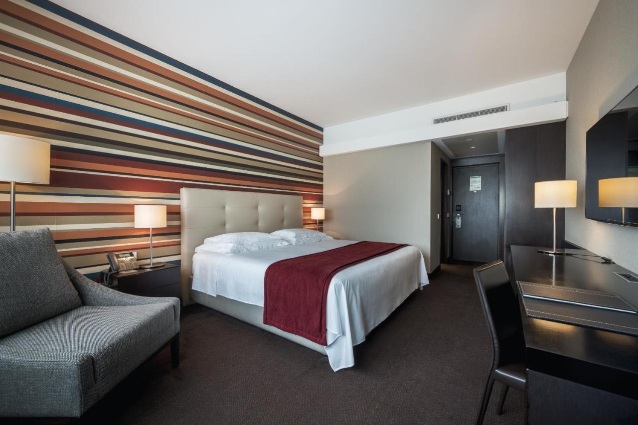 Hotel Tropico ลูอันดา ภายนอก รูปภาพ